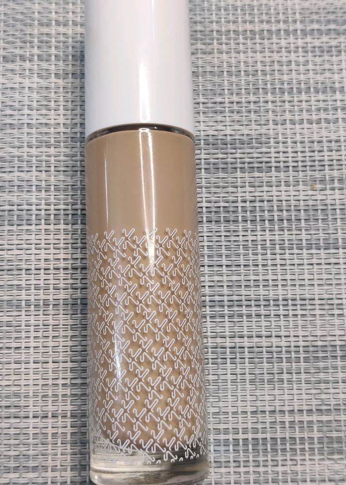 Kay Beauty Hydrating Foundation - 110N Light