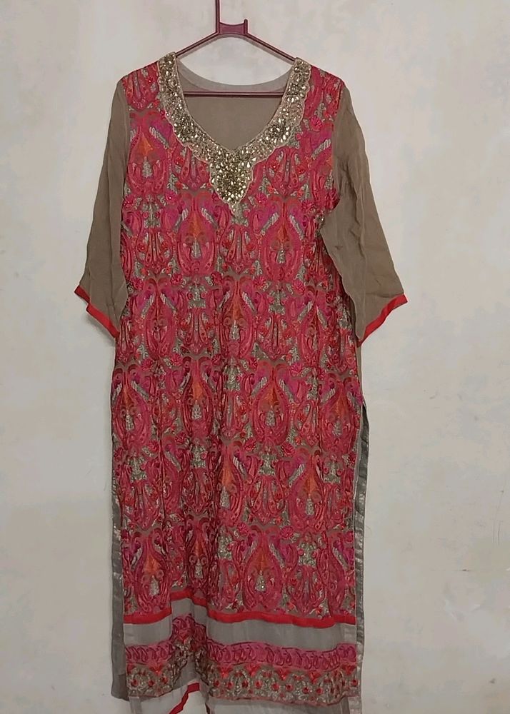 Party Wear  Kurti Suit In Excellent Condition