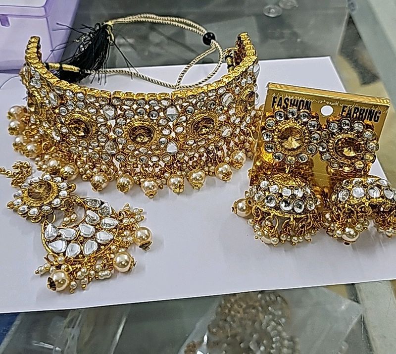 Necklace Earrings Mangtikka