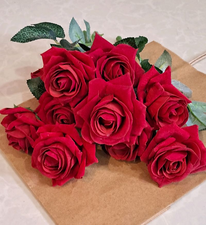 Artificial rose flowers