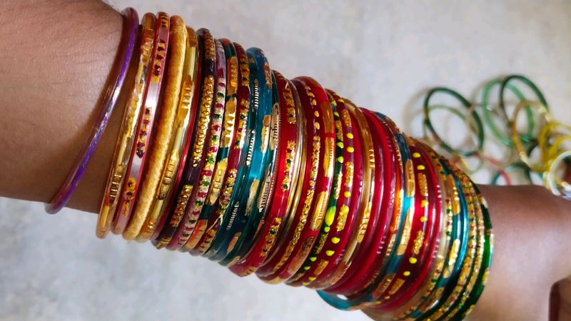 100 Multicolored Bangles