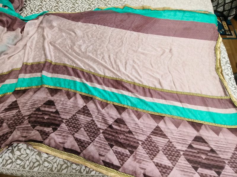 Women's Chiffon Saree