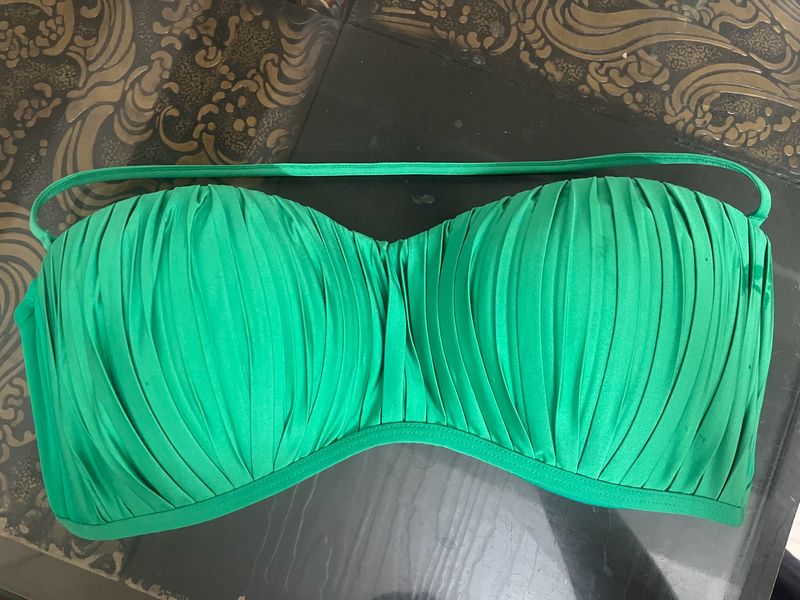 NECK STRAP BRA IN GREEN