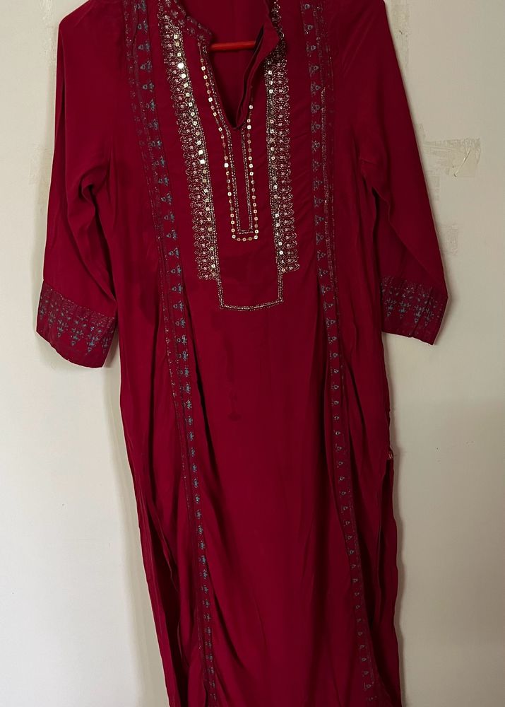 W red kurta