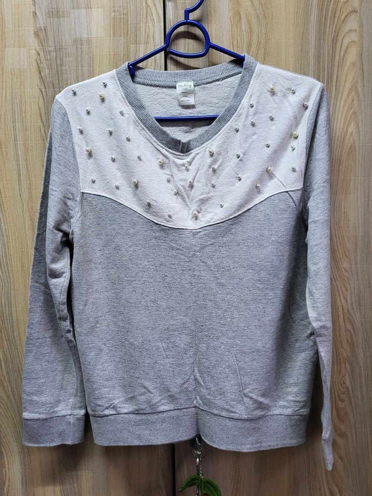 Pearly Sweatshirt