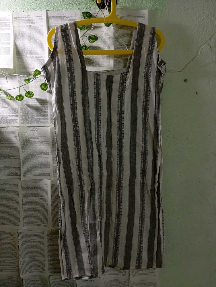 Black n White Striped Kurti