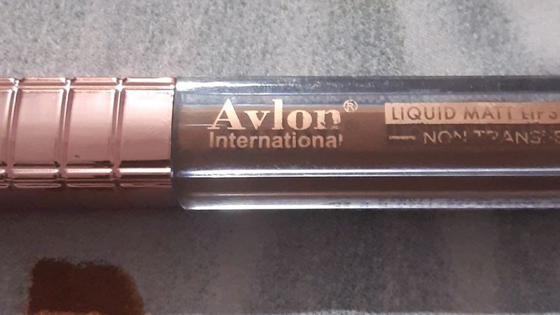 Avlon International Liquid Matt Lipstick