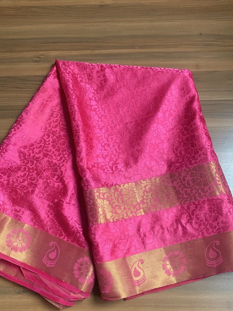 A Beautiful Pink Saree With Blouse(XL Size)