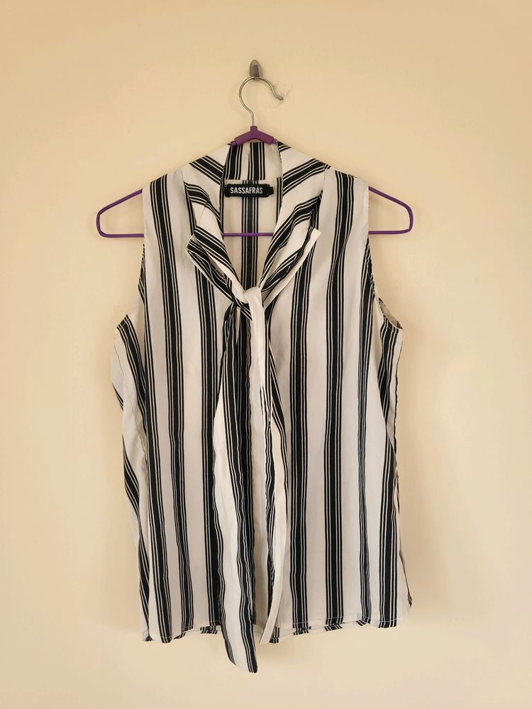 Sassafras White And Black Stripped Casual Top