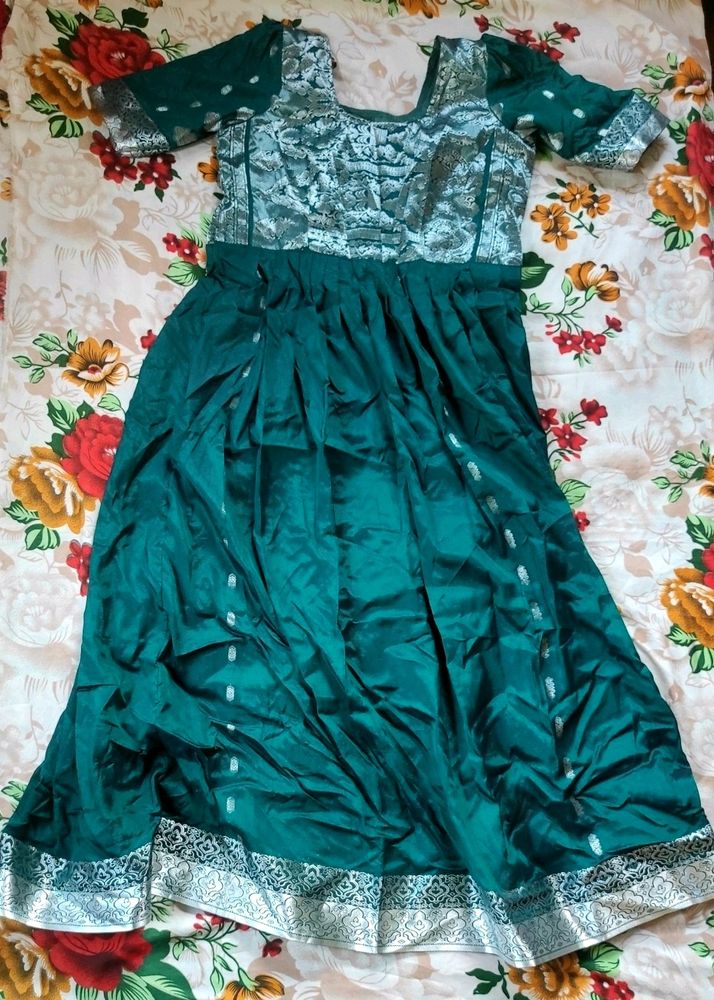 New Dark Green Stretched Gown | Size 36