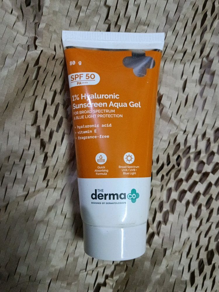 The Derma Co 1% Hyaluronic Sunscreen Aqua Gel