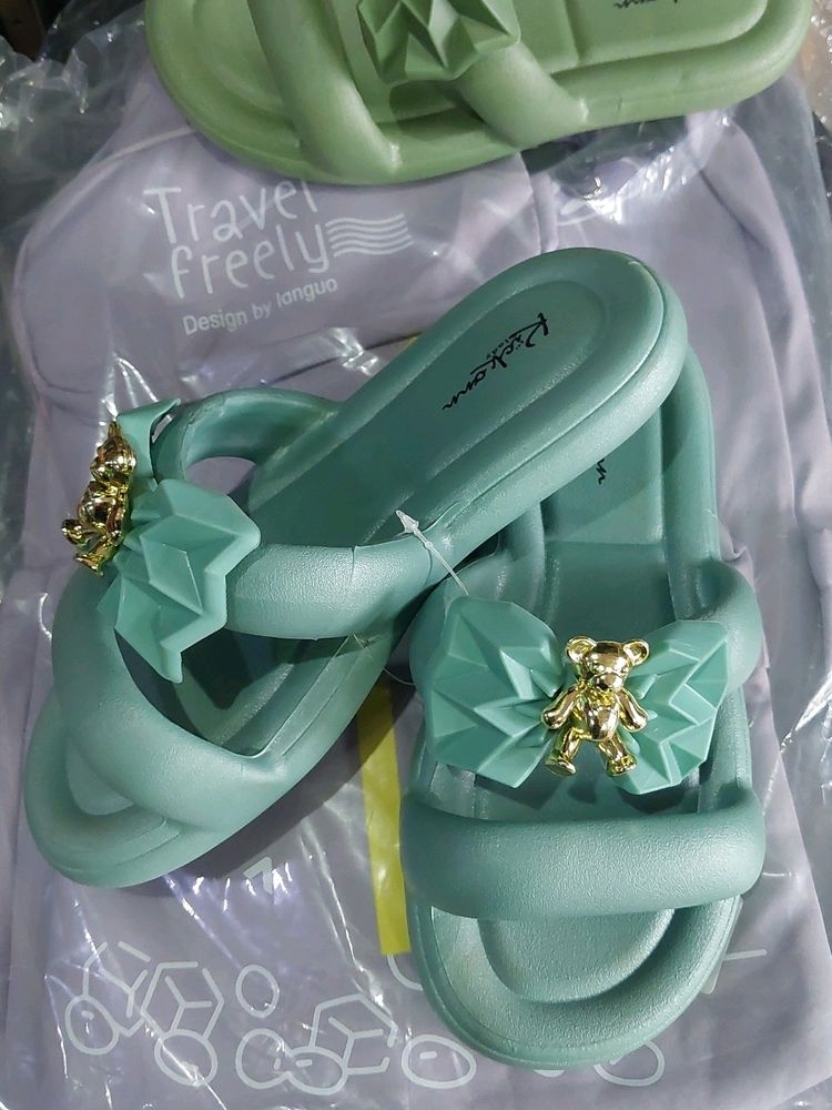 Women Flipflop..size available