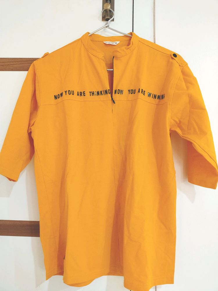 New Unused Yellow Color Boys T-shirt Half Sleeves Size 36 With Front Zipper