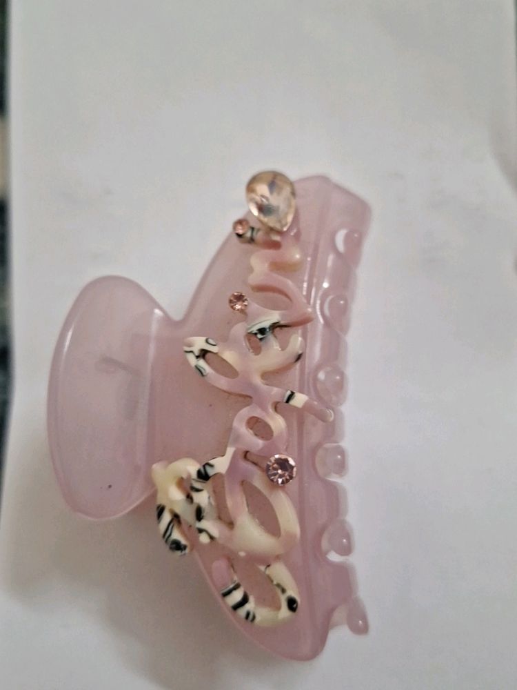 Hair Claw Clip In Very Good Condition