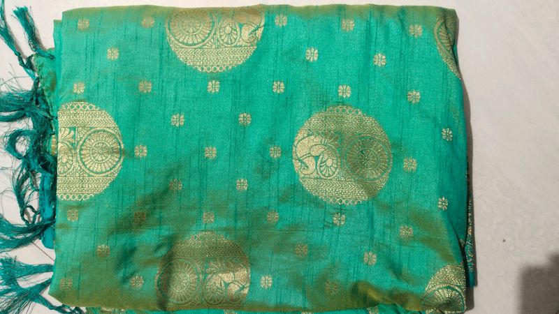 1299rs Banarasi Silk Saree