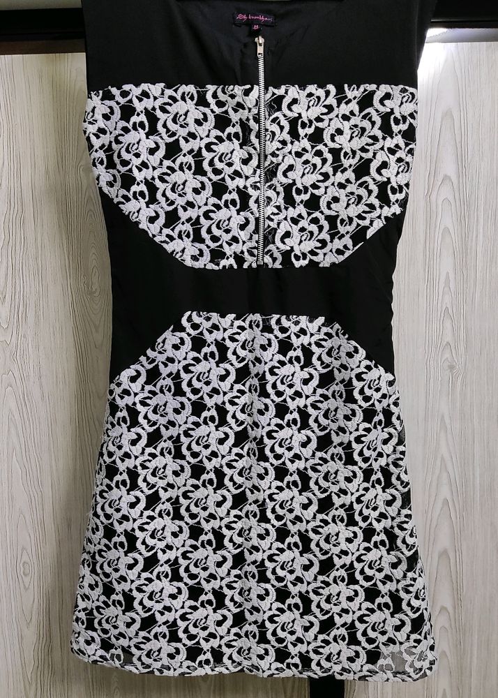 Black and White Lace Dress (For Women)