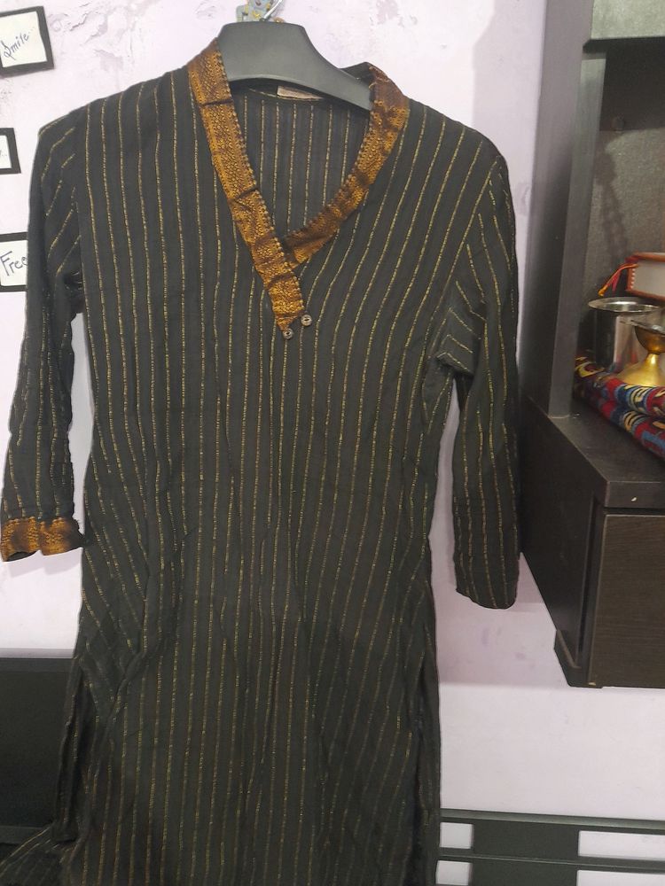 Black V Neck Kurta