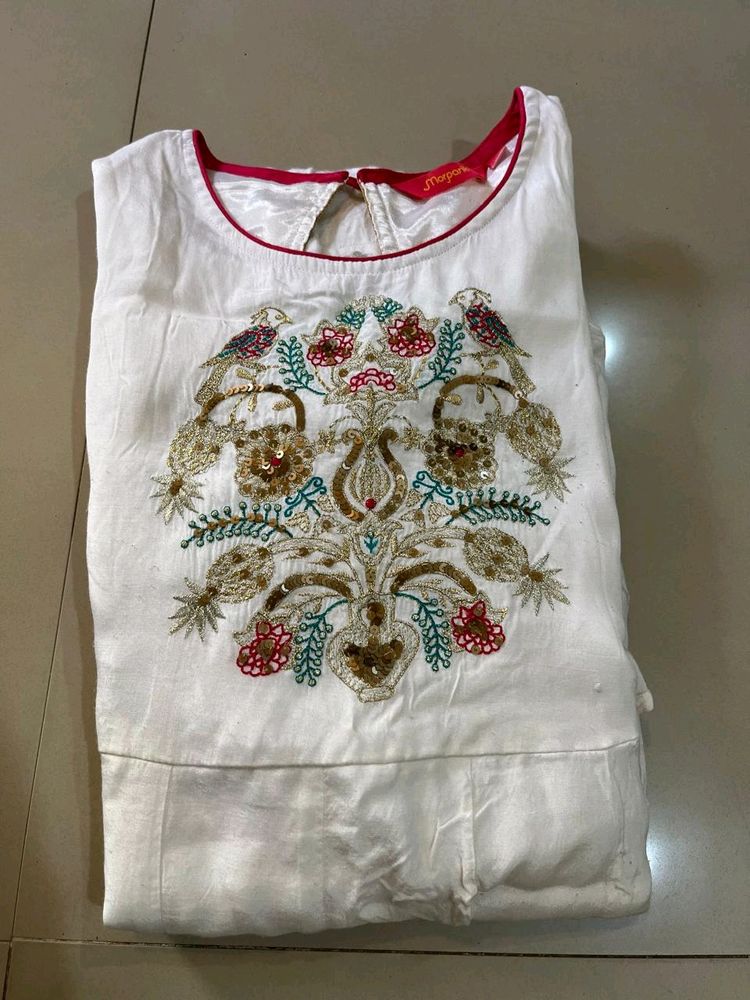 white kurti