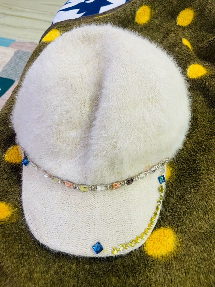 Embellish Girls Woolen Cap 🧢 Unused