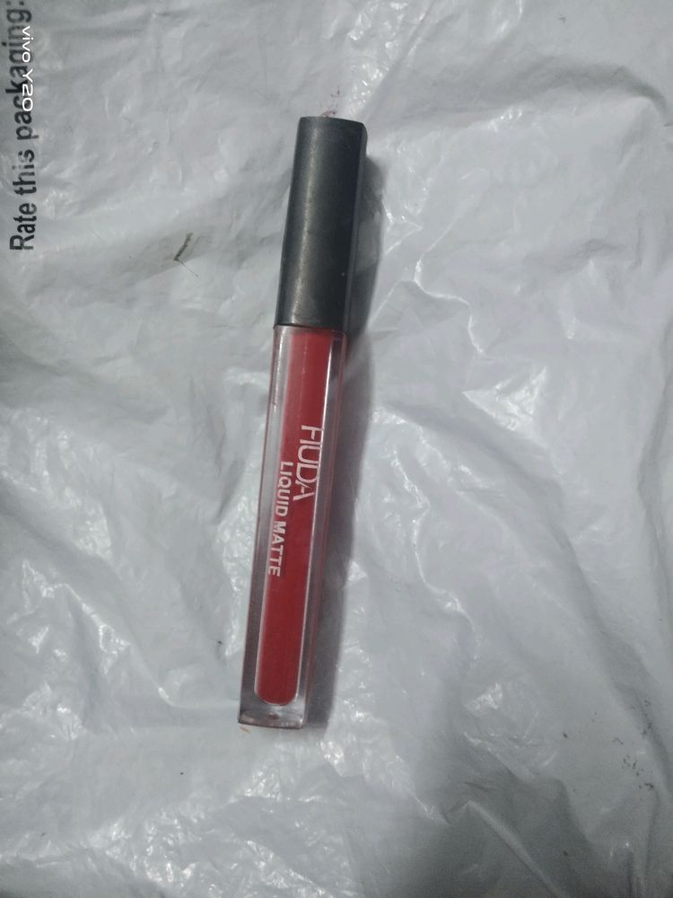 Huda Beauty Red Liquid Lipstick