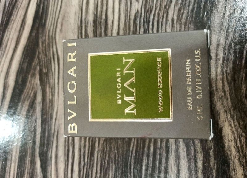 Bvlgari Perfume Wood Essence Miniature