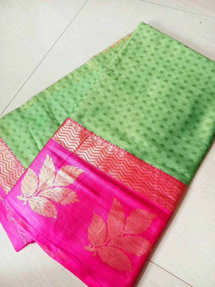 Traditional Look Saree