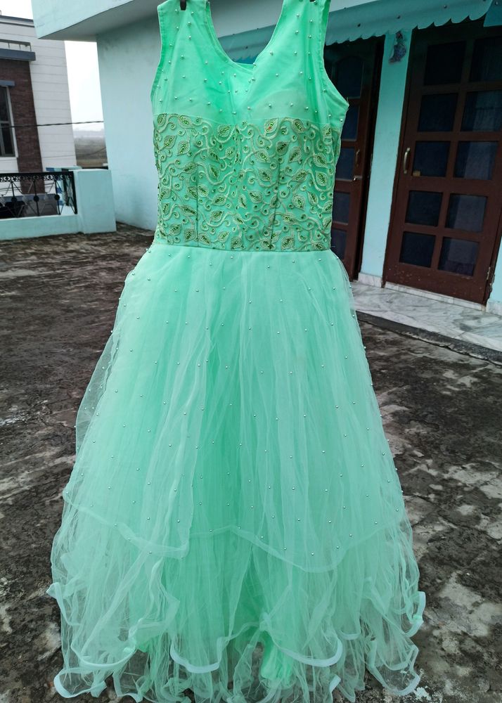 AQUAMARINE GREEN GOWN WITH SLEEVES