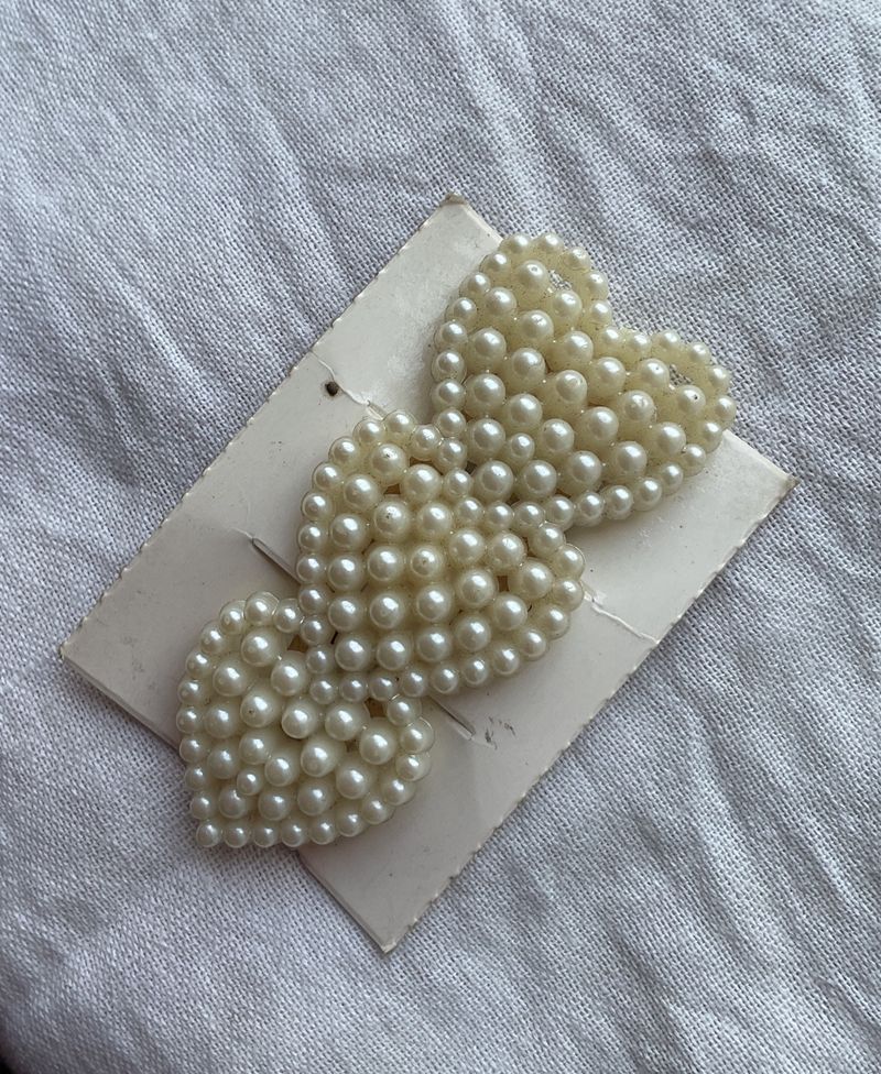 coquette pearl heart shaped Hair Clip