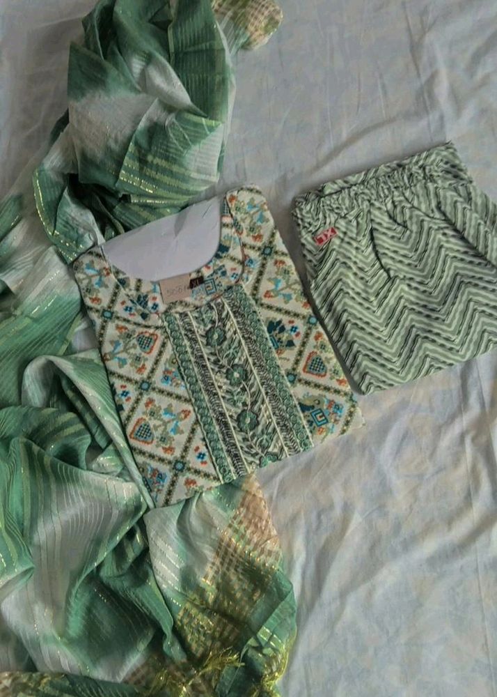 Kurti Set