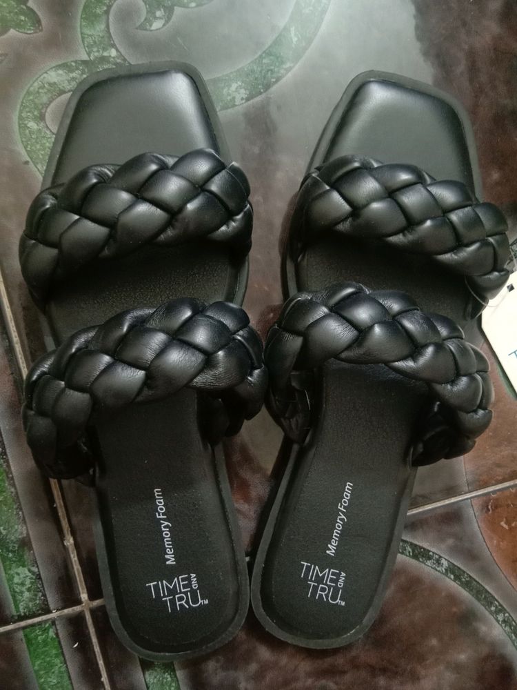 Black Sandals For Girls