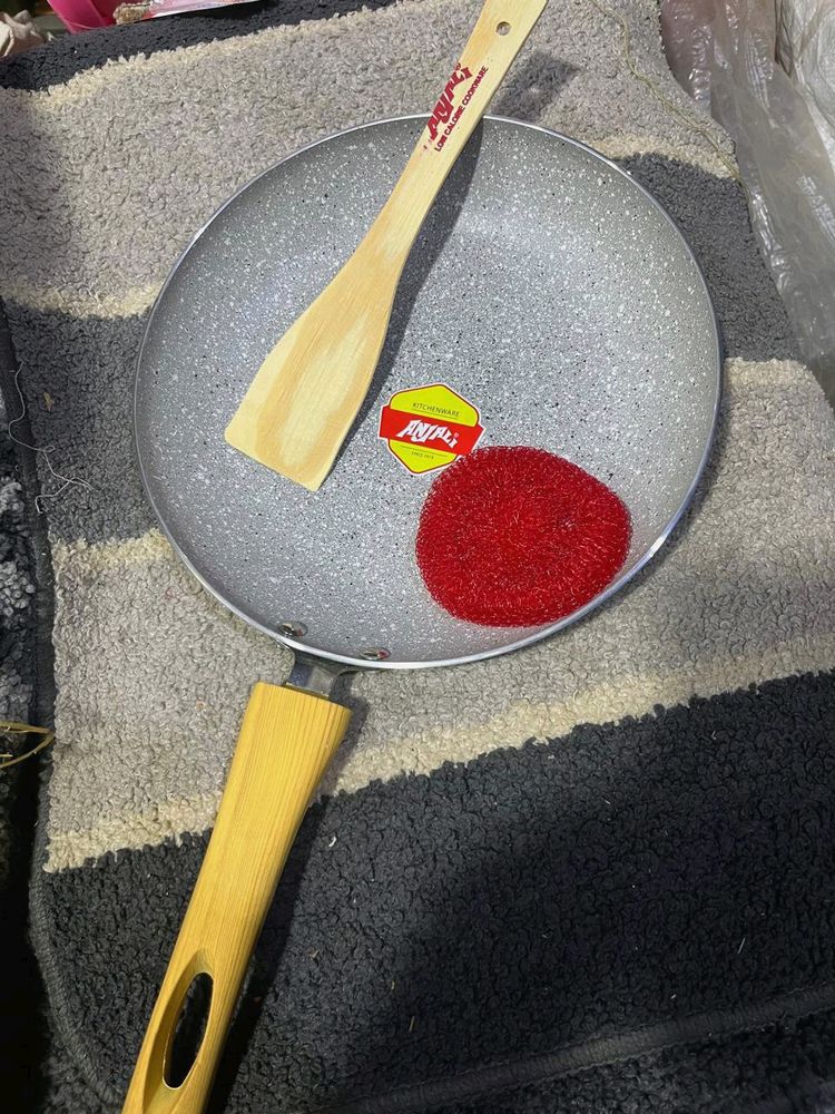 Nonstick Pan (Anjali Styro Tapper)