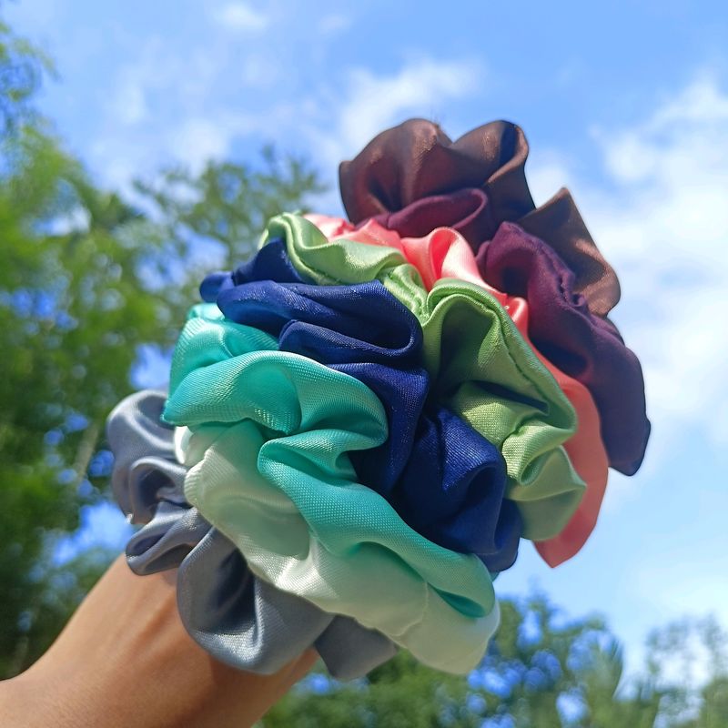 Scrunchies Set Of 2