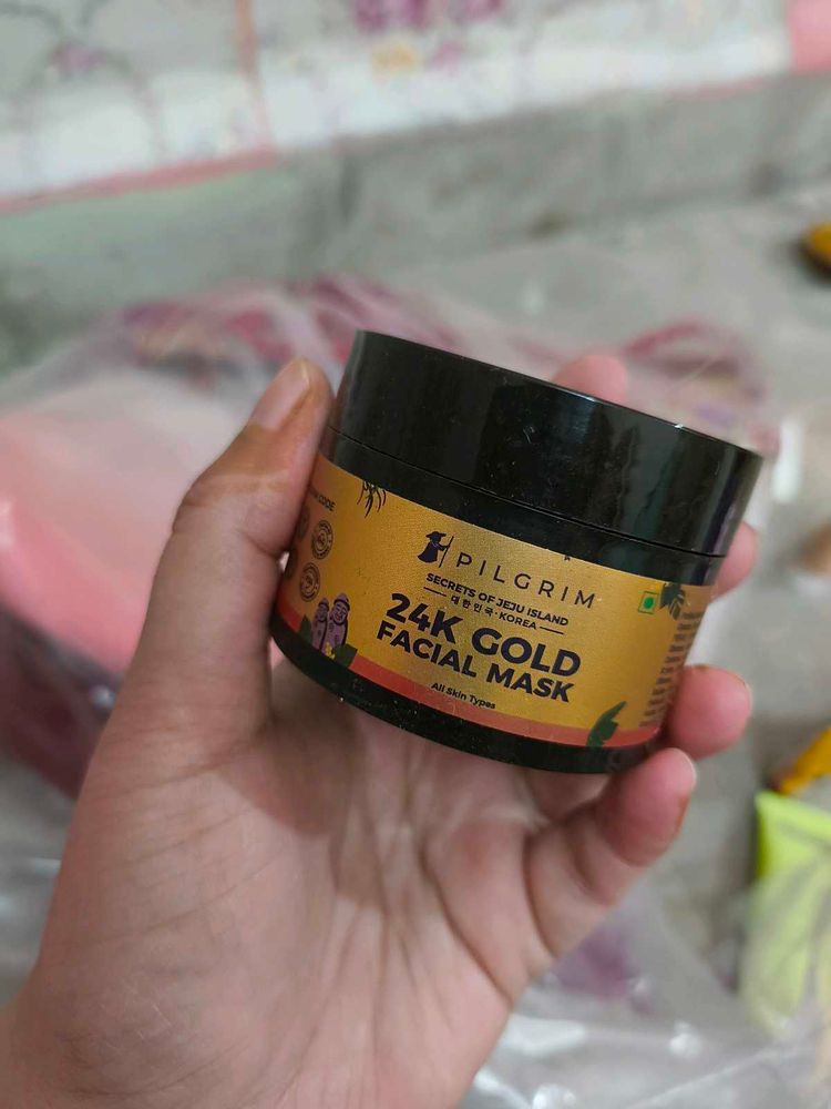 Pilgrim 24k Gold Facial Mask