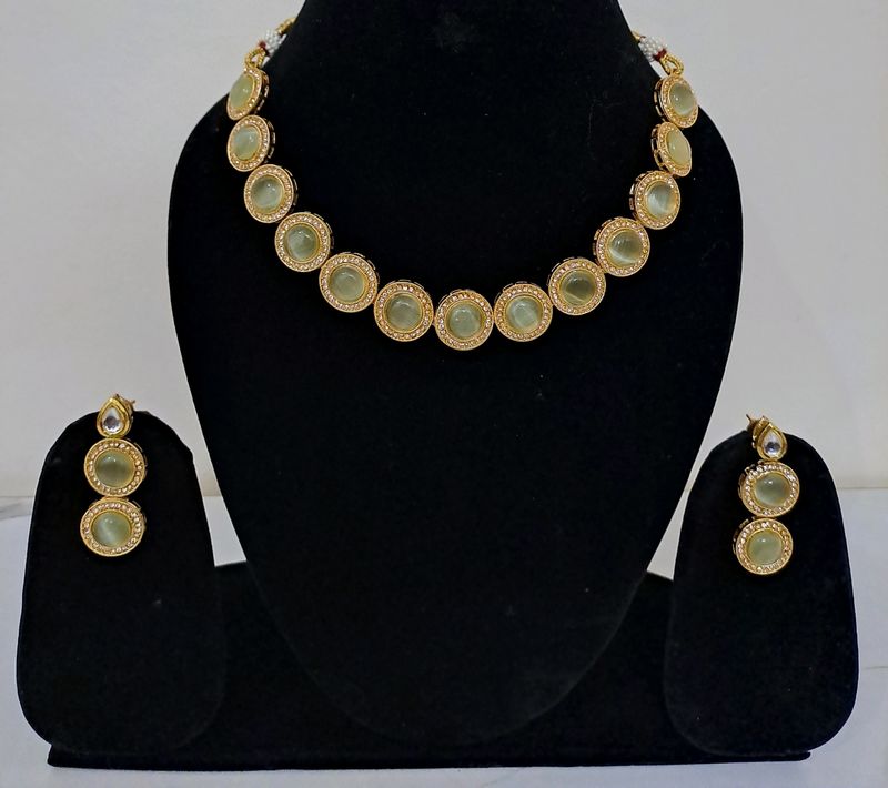 Beautiful Party Wear Necklace Set