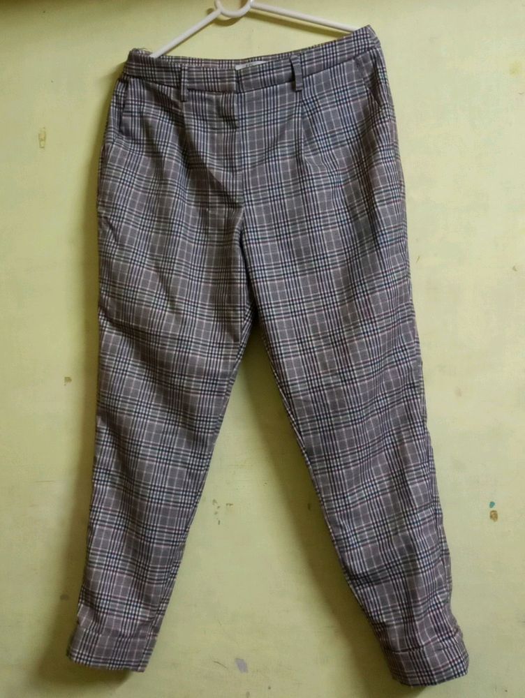 TRENDING BROWN CHECKERED CLASSIC FORMAL PANTS