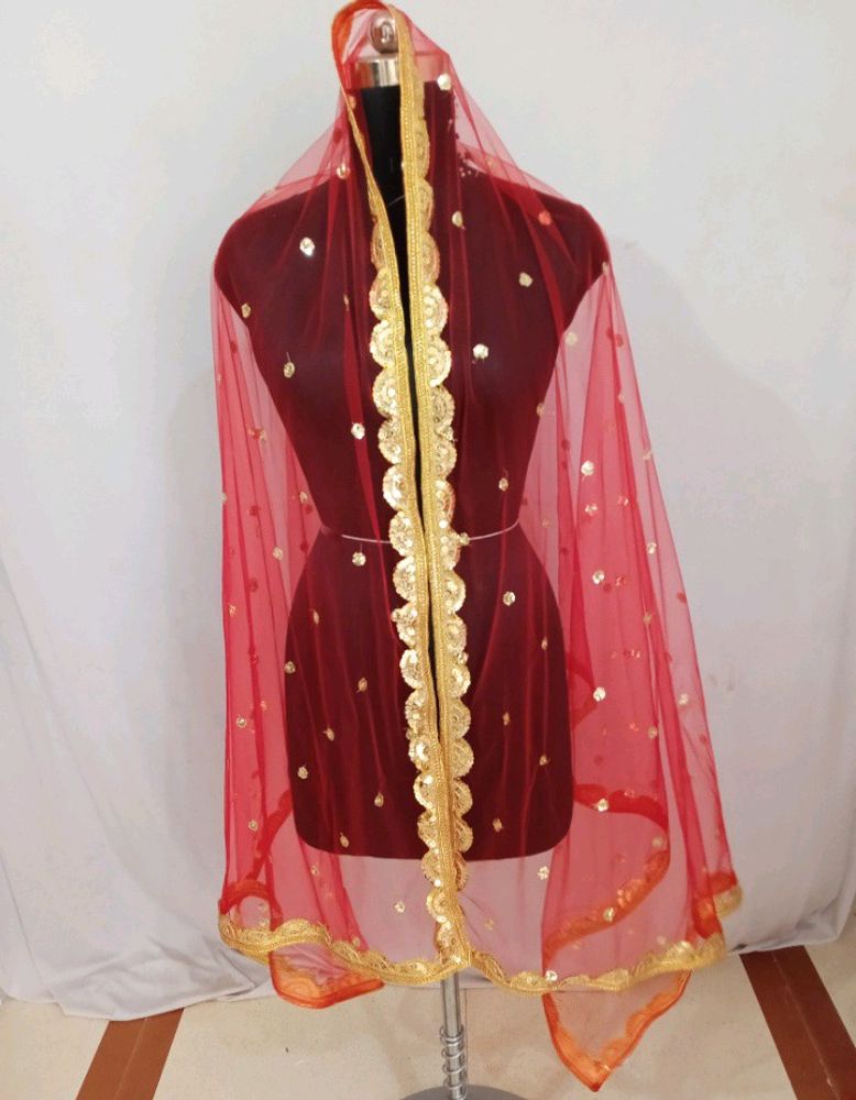 Red Dupatta