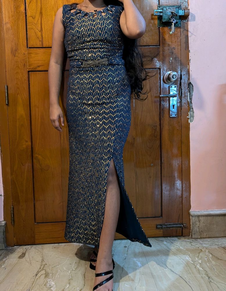 Party Wear Gown With One Leg Slit