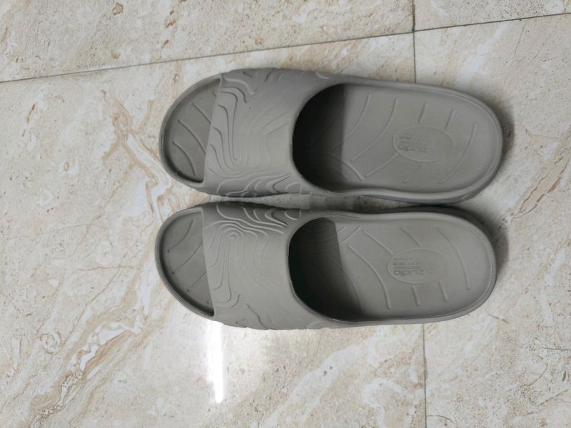 Zudio Slides/Slippers UK 40