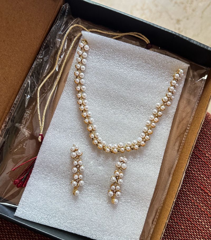 Pearl Choker & Earrings (Set)