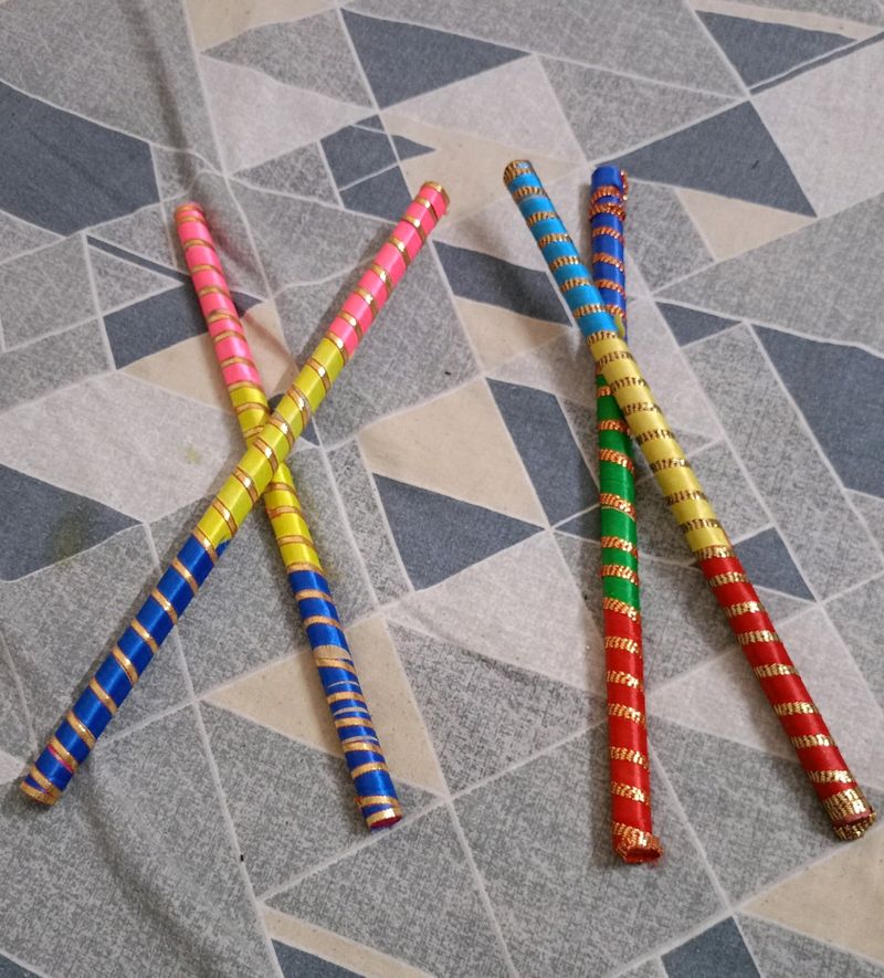 2 Pairs Of Dandiya Sticks