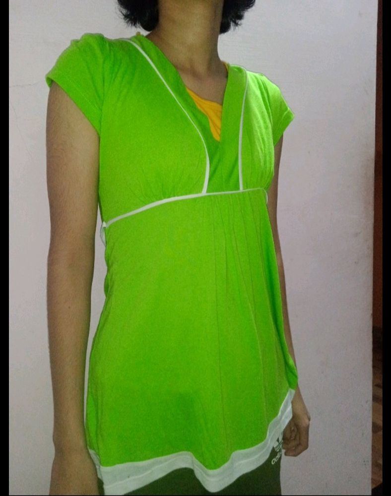 Green Colour Top Of Max Brand