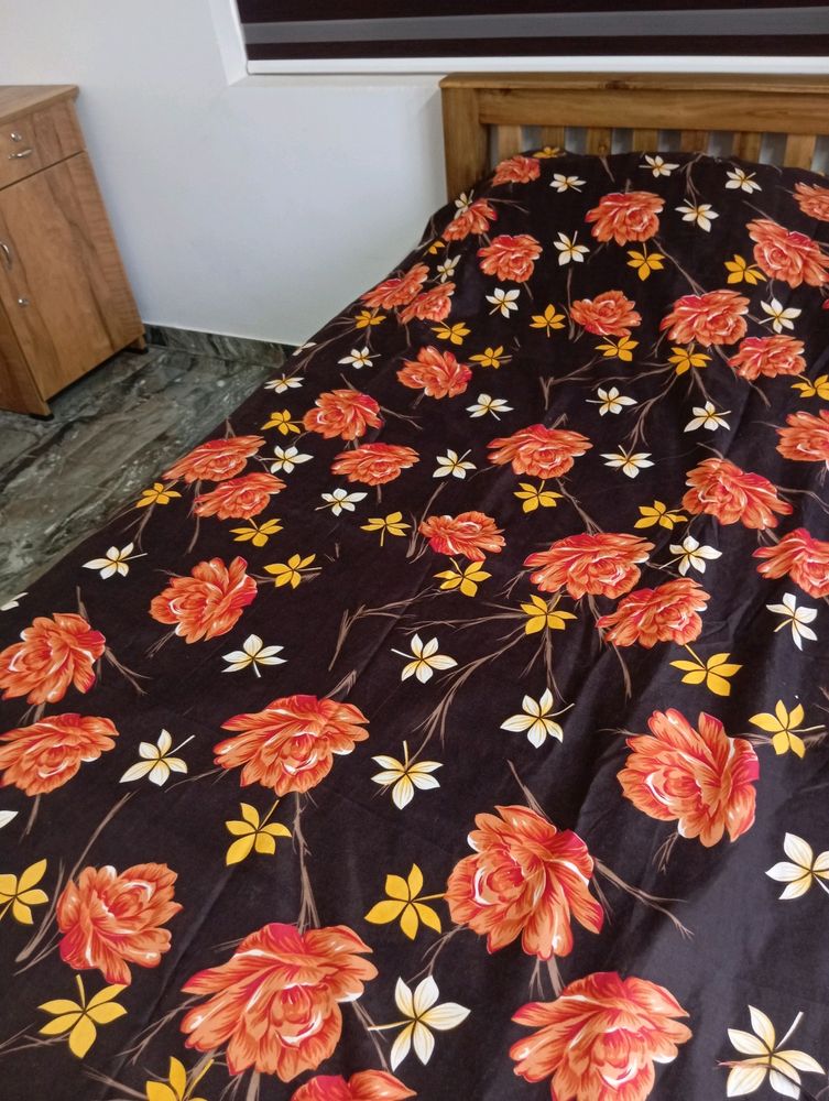 Beautiful 5 Pc King Size Bed Sheet