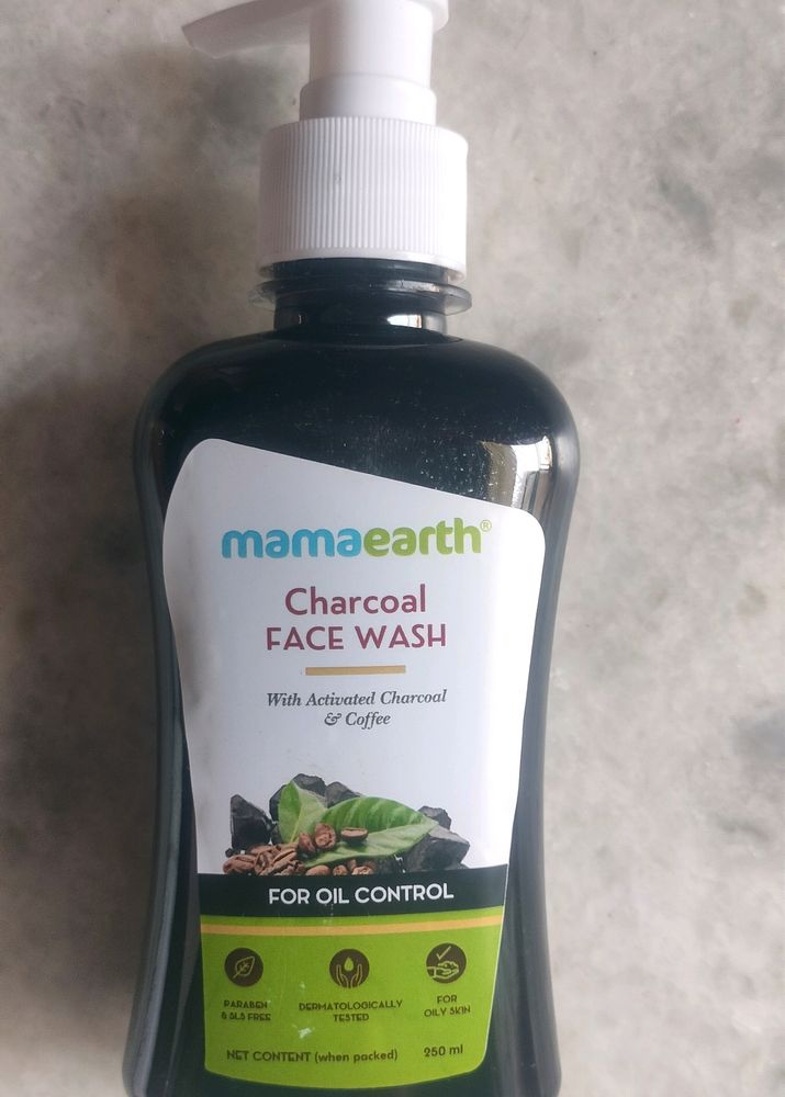 Mamaearth Charcoal Face Wash