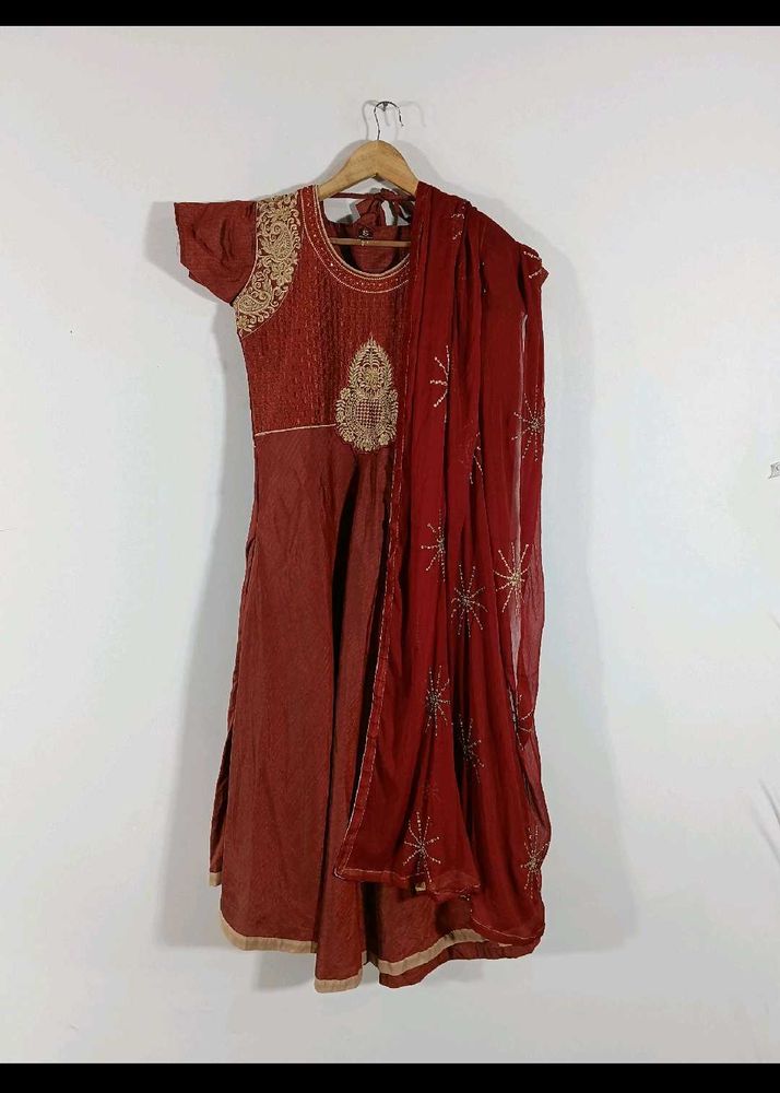 Maroon Embroidered Kurta Set (Women)