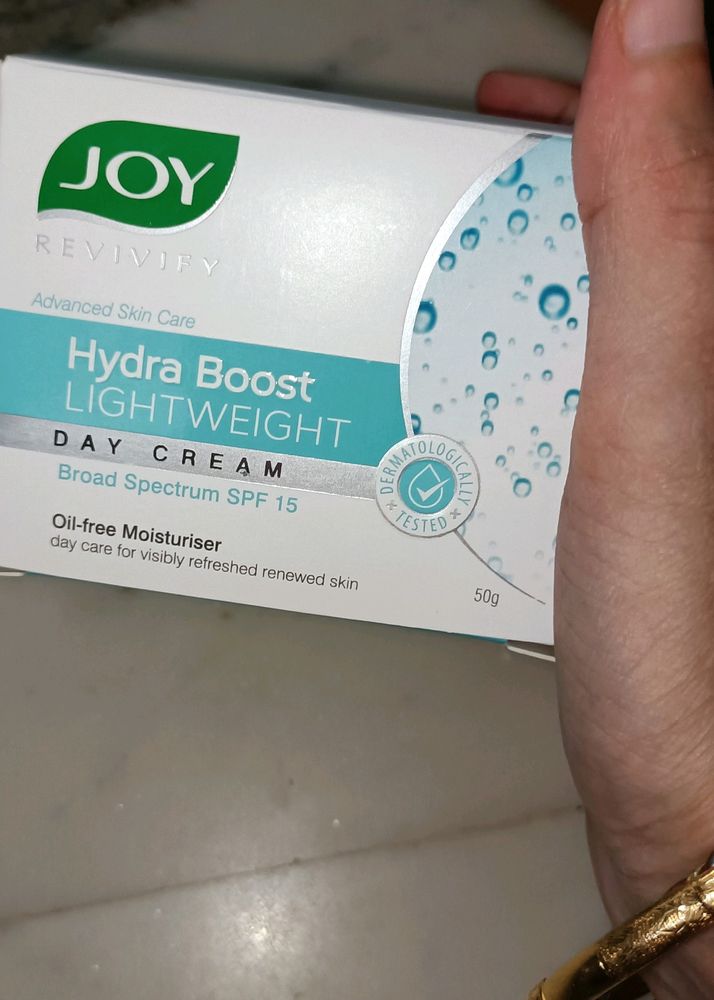 Hydra Boost Day Cream