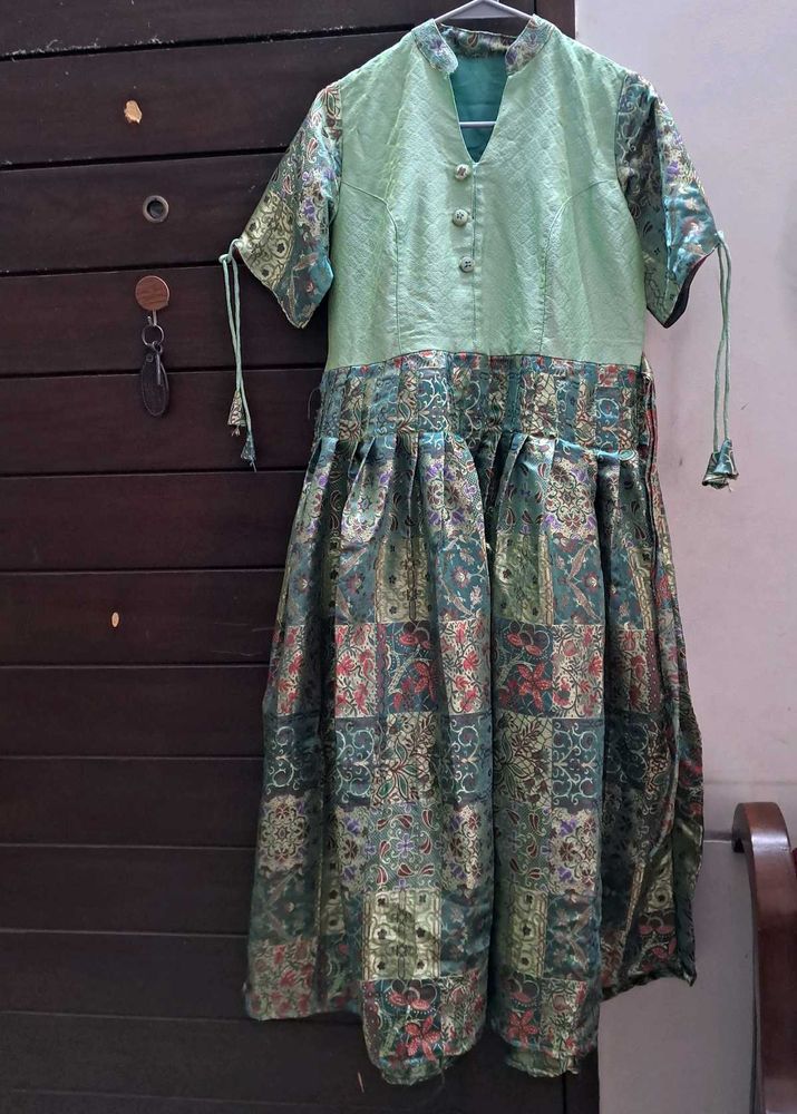 Banarasi Gown