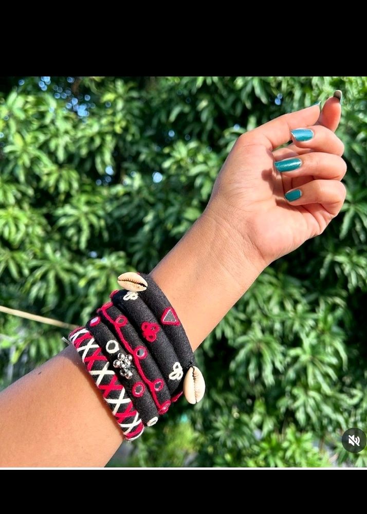 Black Bangles ❤️🖤