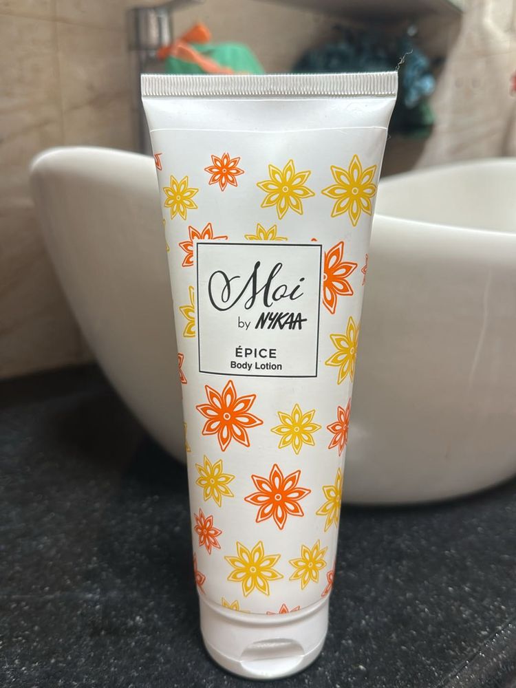 Moi By Nykaa Body Lotion