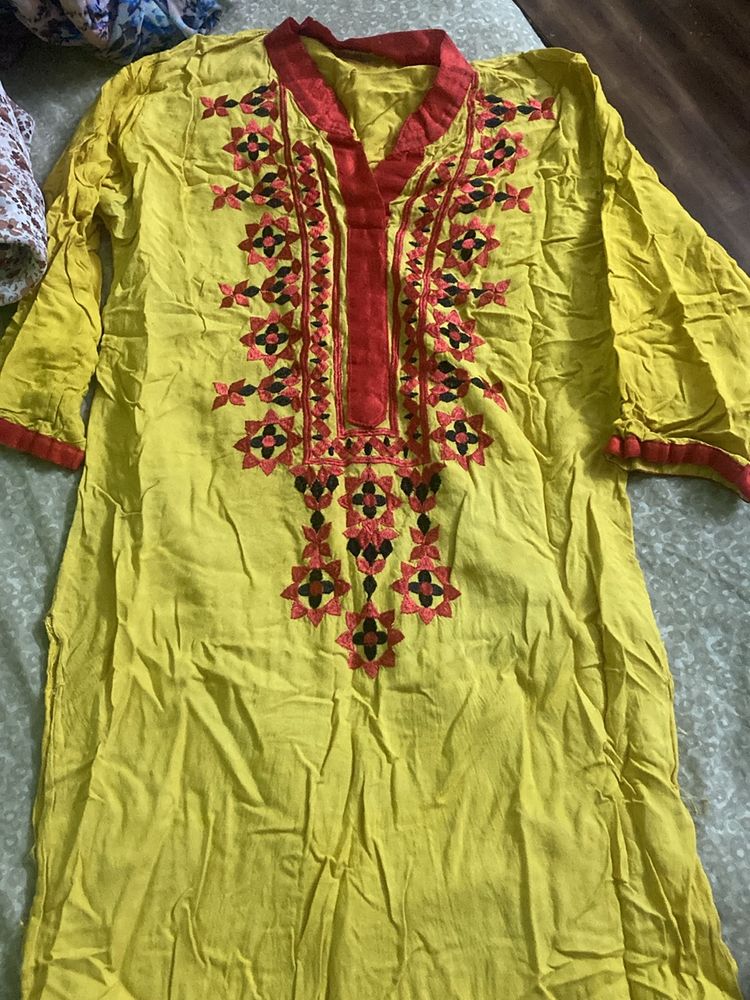 Beautiful Embroidery Kurti