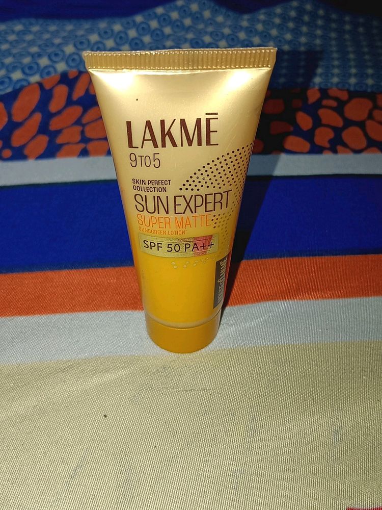 Lakme 💛9to5 Sun Expert